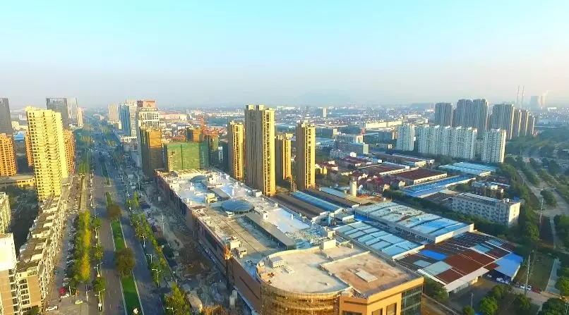 前11月，，，全县高端装备制造业完成产值103亿，，，实现较快开展