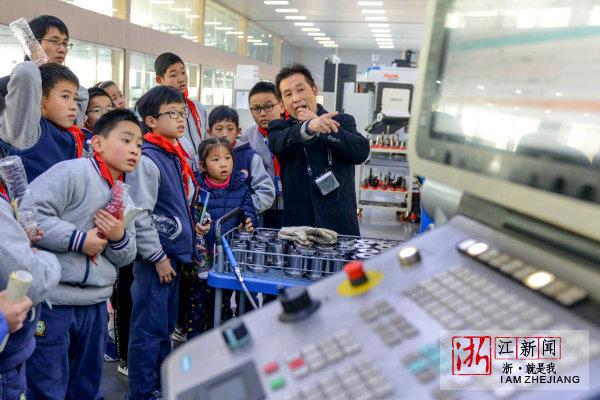 长兴：：走读智慧工厂 感受科技魅力
